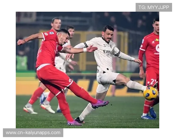 AC米兰借由宽度形成突破机会,弗洛伦齐传球准确