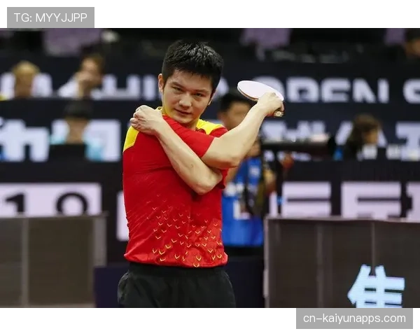 反手技艺升级，樊振东强势回归赢得赞誉，樊振东反手技术特点